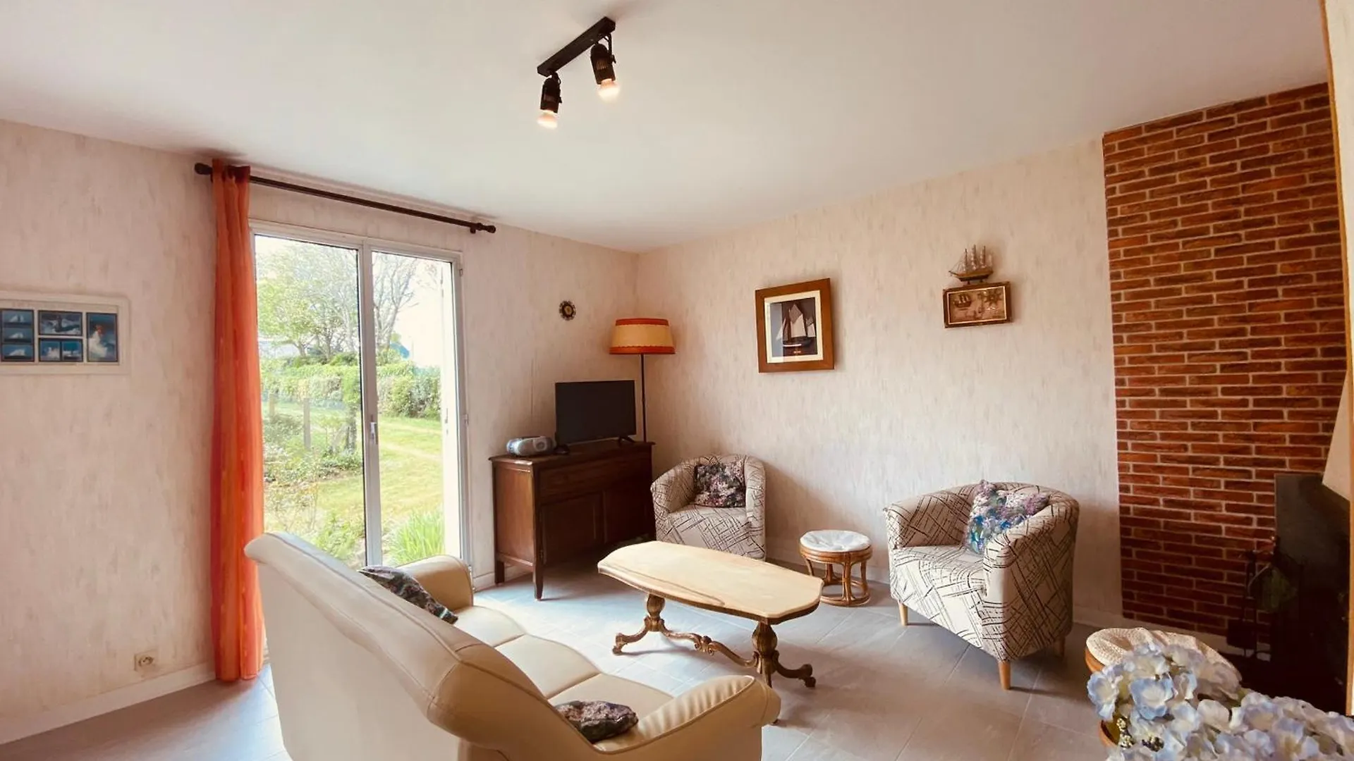 Maison Calme Pres Plage Govelins, Jardin, Bbq, Equipements Modernes, Ideal Familles - Fr-1-639-47 Saint-Gildas-de-Rhuys Holiday home
